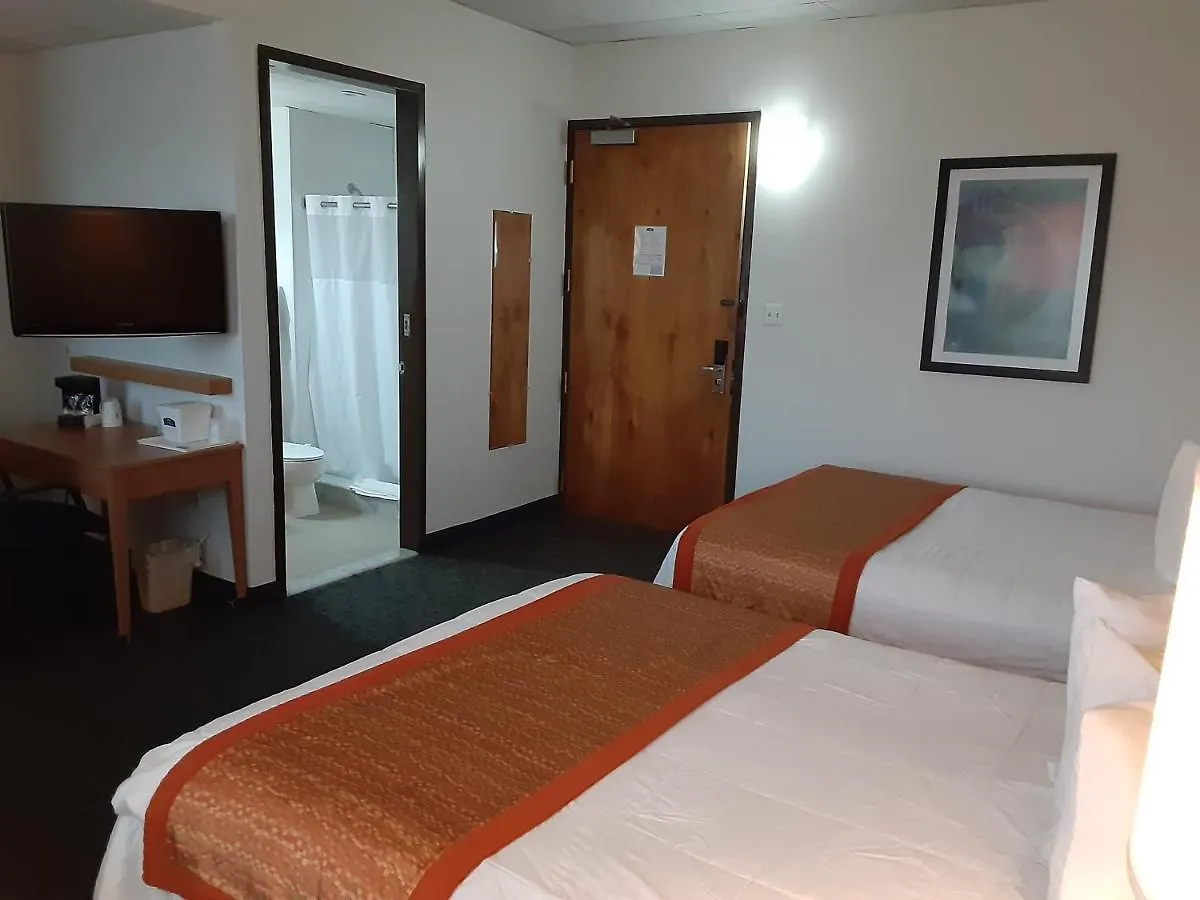 Howard Johnson By Wyndham San Juan Centro Cardiovascular Puerto Rico