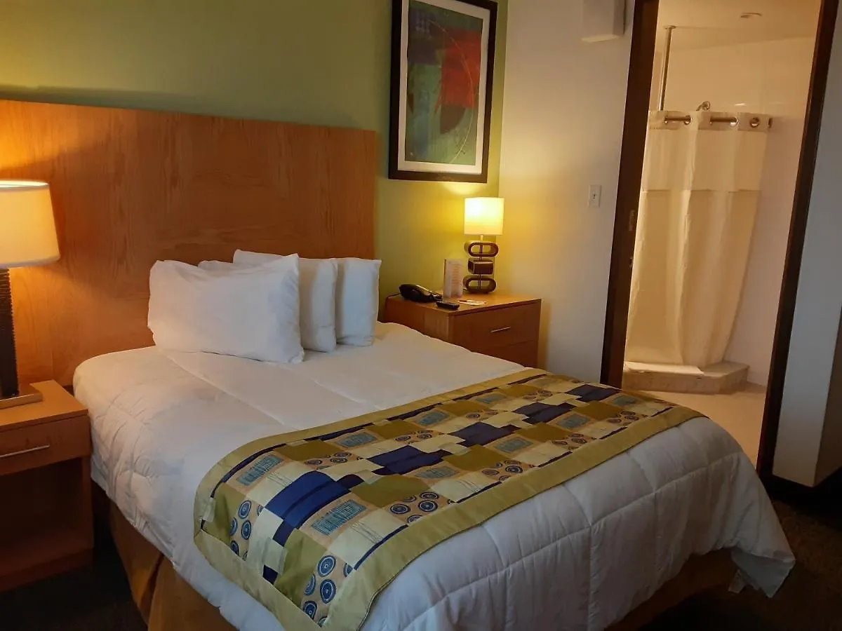 *** Hotel Howard Johnson By Wyndham San Juan Centro Cardiovascular Puerto Rico