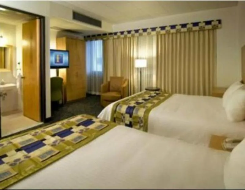 Howard Johnson By Wyndham San Juan Centro Cardiovascular Hotel