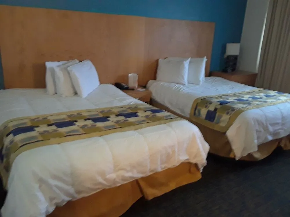 *** Hotel Howard Johnson By Wyndham San Juan Centro Cardiovascular Puerto Rico
